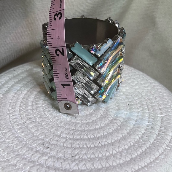 OOAK Sorrelli Cuff Bracelet Swarovski Crystals - Picture 9 of 9